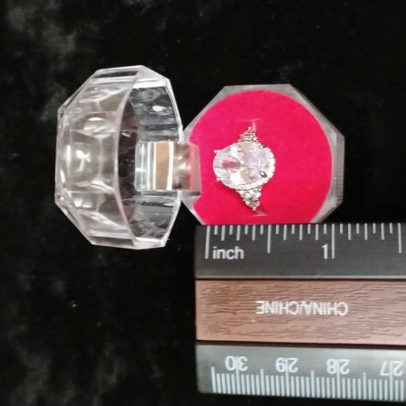 💖Gorgeous 925 Silver and White Sapphire set of Ring and Earrings size 7 - Picture 10 of 11